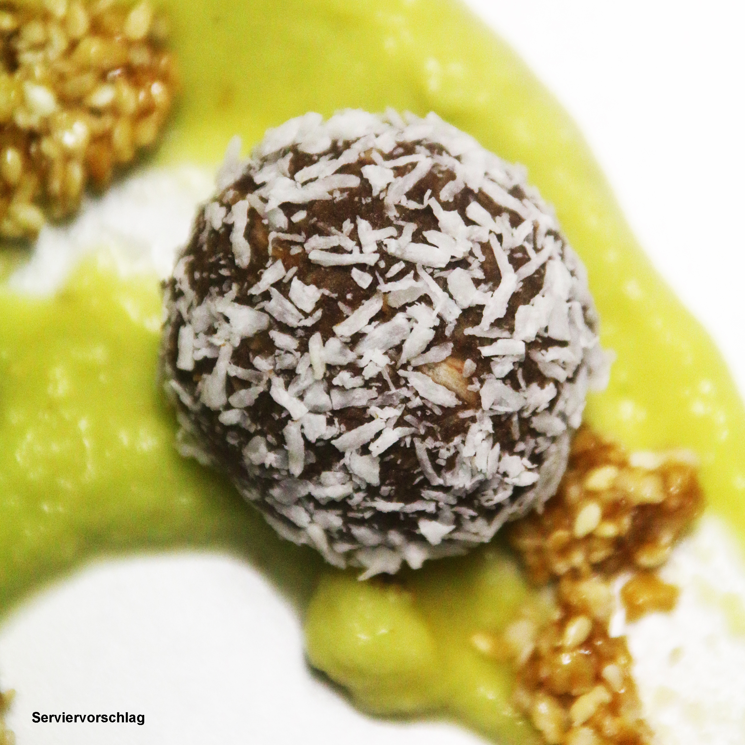 Kokosmehlpraline-Serviervorschlag