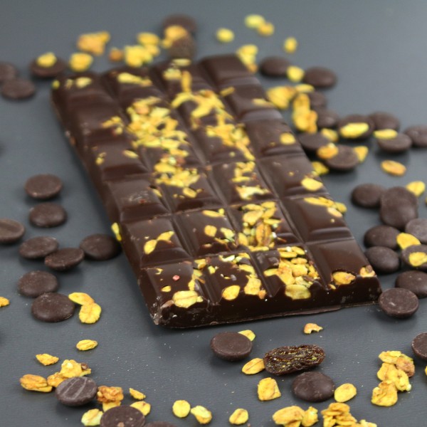 Zartbitter Schokolade mit Golden Chai Granola